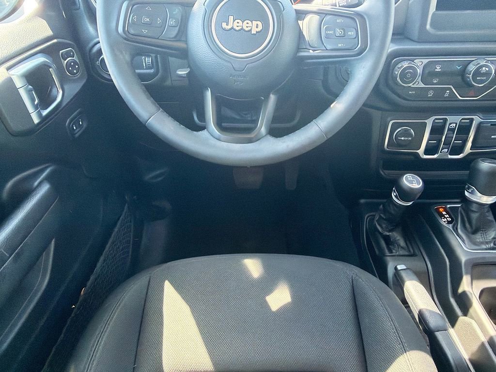 Used 2023 Jeep Wrangler Sport S image 16