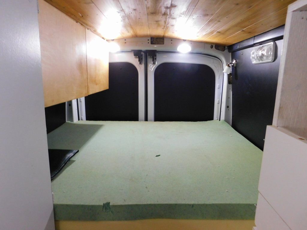 Used 2019 Ford Transit 250 148 Medium Roof RWD image 49