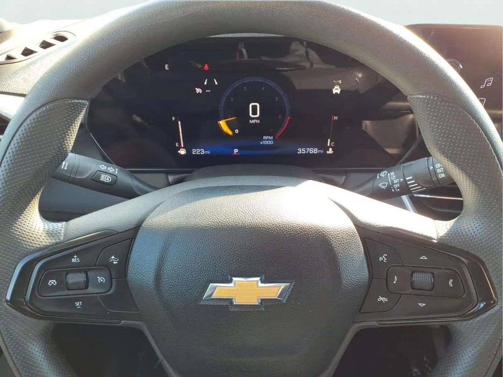 Used 2025 Chevrolet TrailBlazer LT image 15