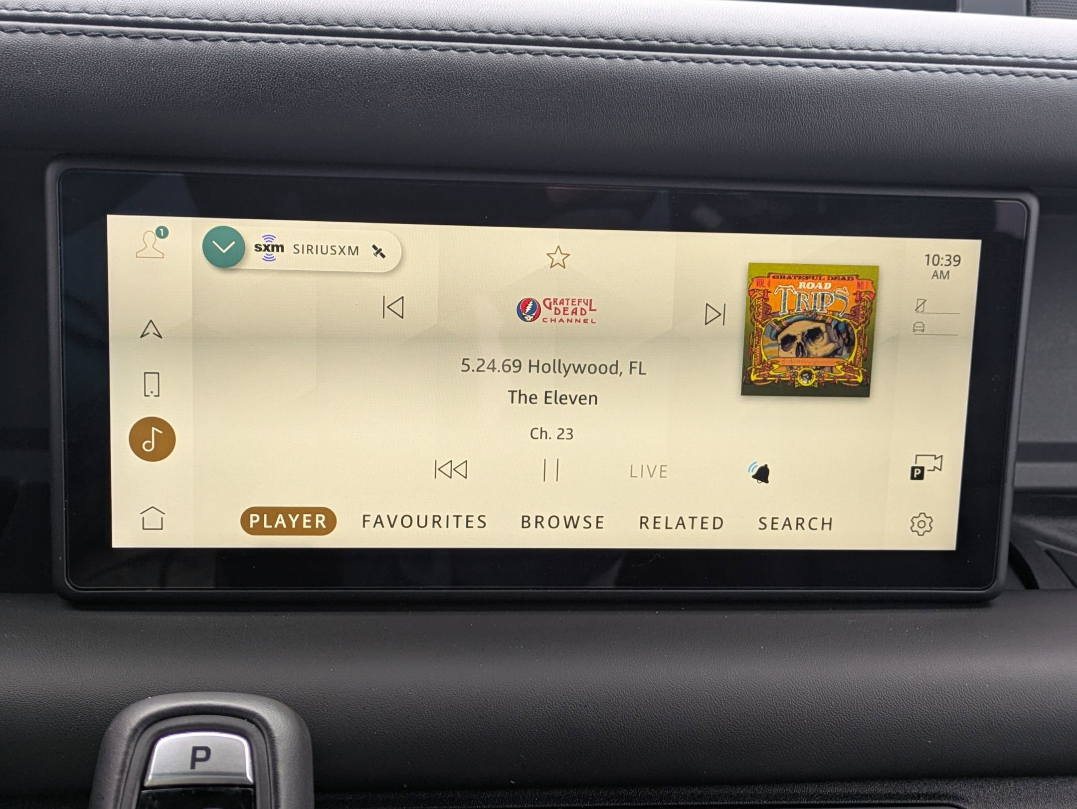 Certified 2024 Land Rover Defender 110 X-Dynamic SE image 12