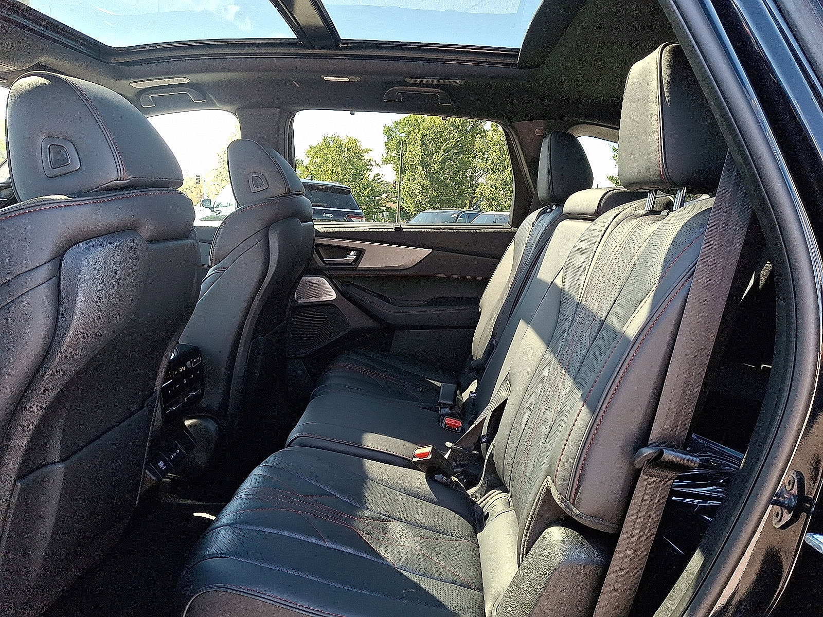 New 2026 Acura MDX A-Spec image 6