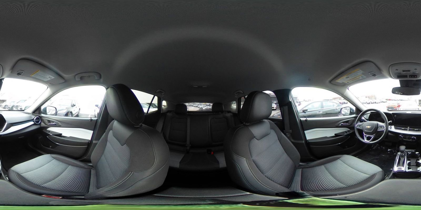 Used 2025 Chevrolet Trax LT w/ LT Convenience Package image 40