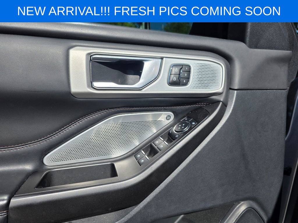 Used 2020 Ford Explorer Platinum w/ Premium Technology Package AWD/4WD image 10