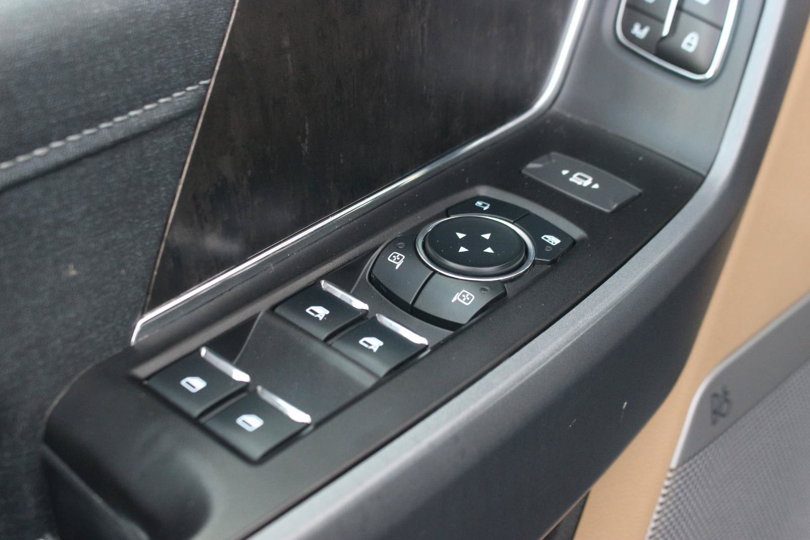 Used 2023 Ford F250 Lariat w/ Sport Appearance Package AWD/4WD image 15