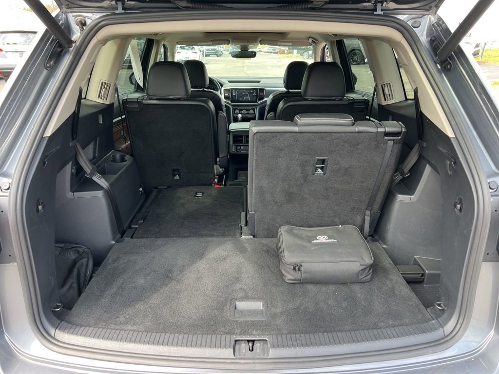 Used 2022 Volkswagen Atlas SEL Premium image 14