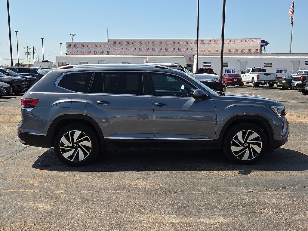 Used 2024 Volkswagen Atlas SEL AWD/4WD image 6
