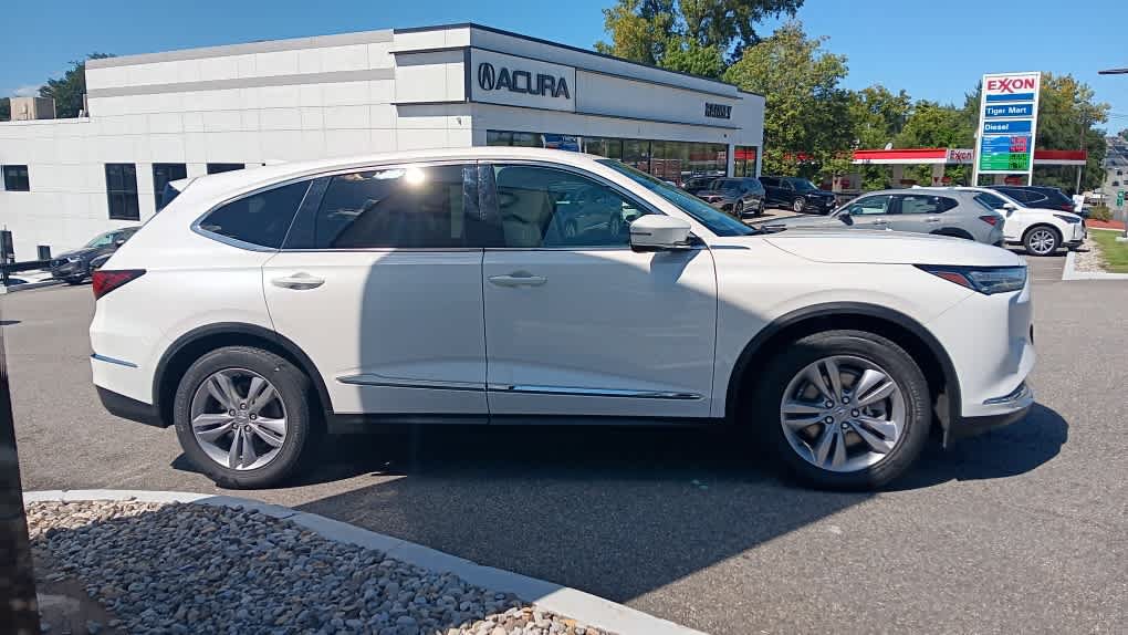 Used 2023 Acura MDX SH-AWD image 6