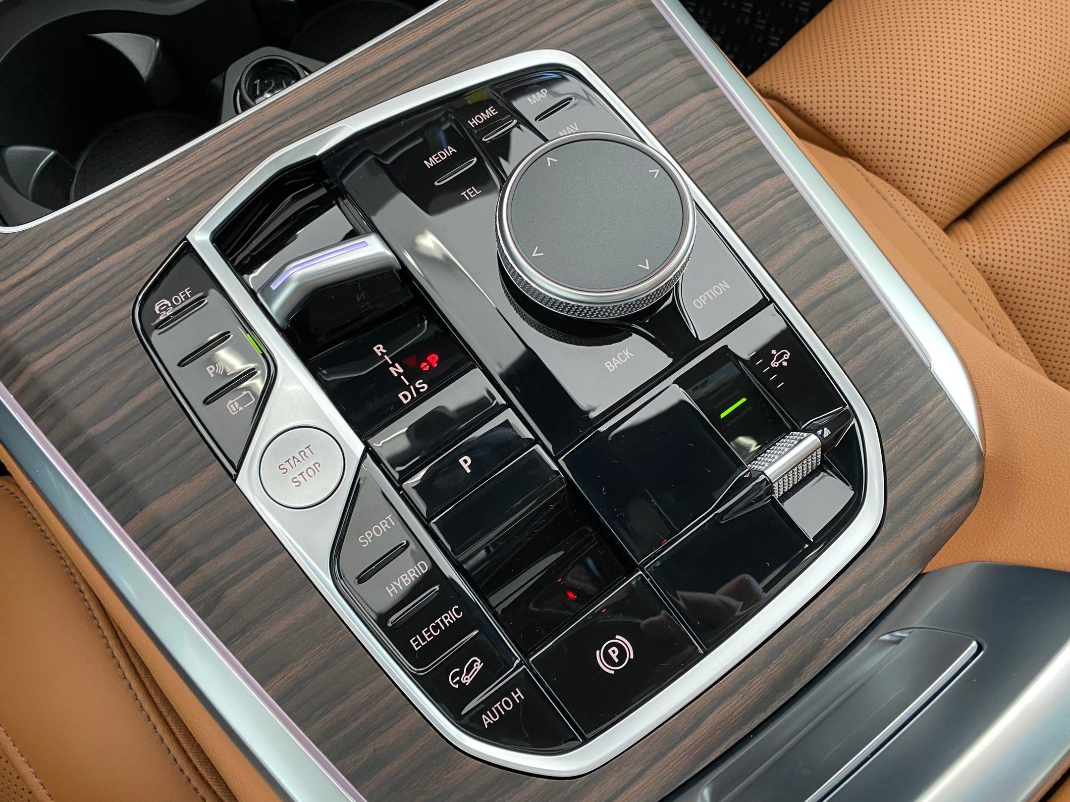 New 2026 BMW X5 xDrive50e w/ M Sport Package image 19