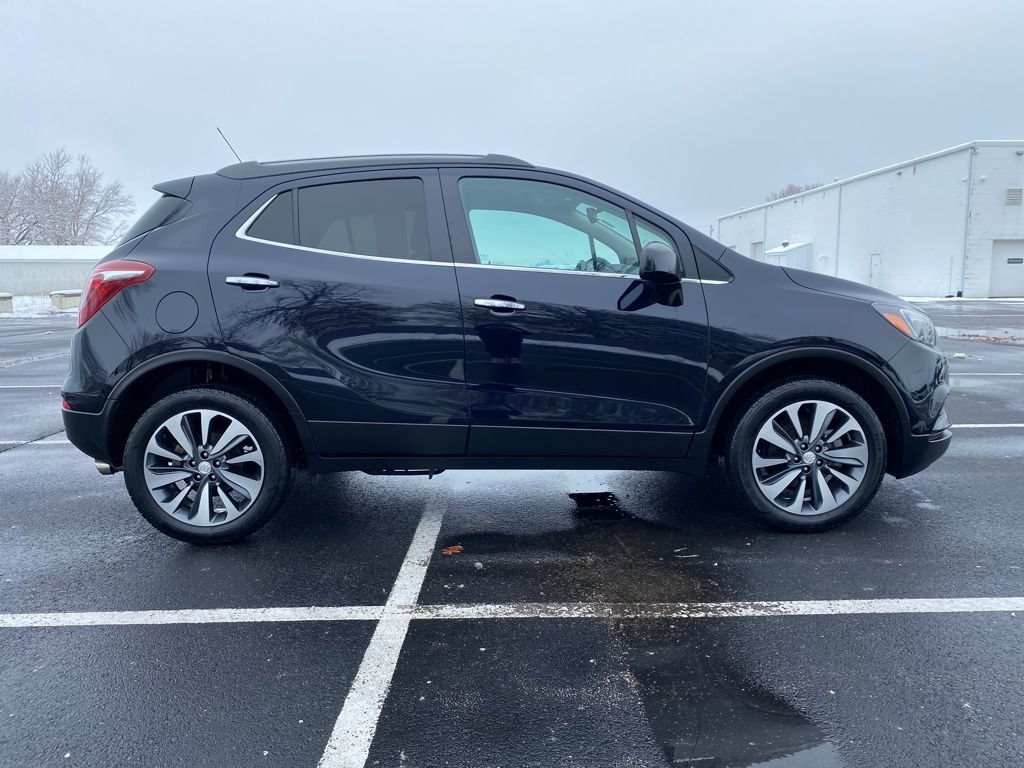 Used 2022 Buick Encore Preferred AWD/4WD image 8
