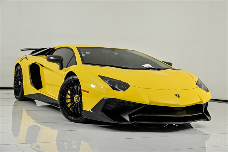 Used 2017 Lamborghini Aventador LP 750-4 Superveloce AWD/4WD image 35