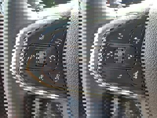 Used 2025 Chevrolet TrailBlazer LT w/ LT Cold Weather Package image 7