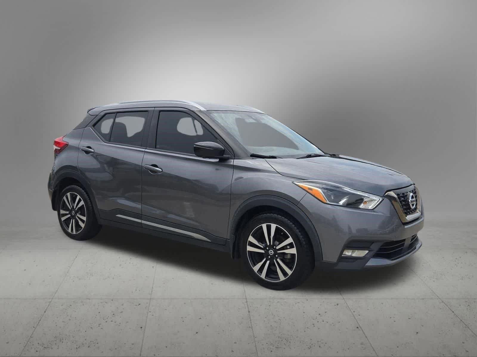Used 2020 Nissan Kicks SR w/ SR Premium Package FWD image 8