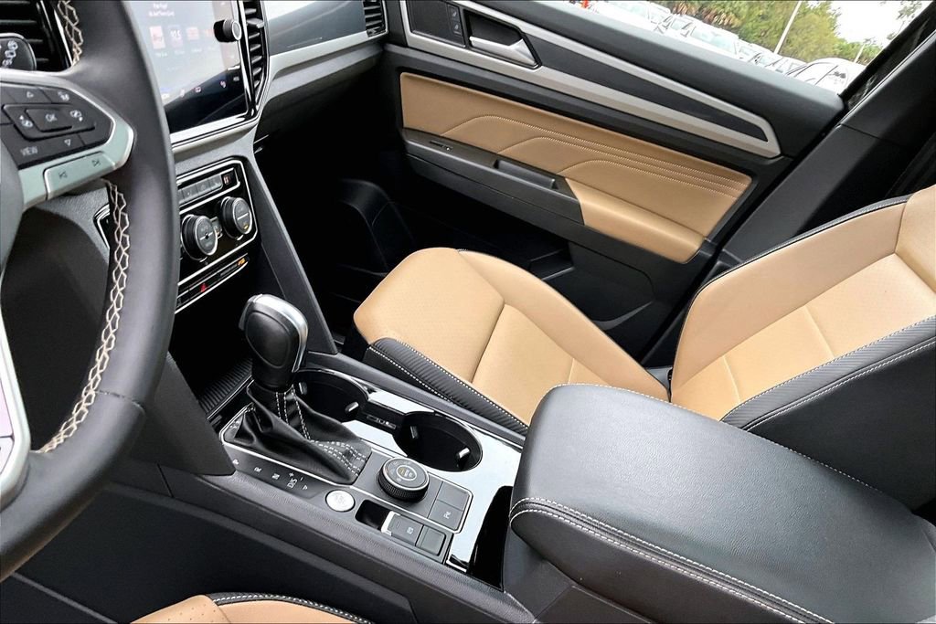Certified 2023 Volkswagen Atlas Cross Sport SEL image 23