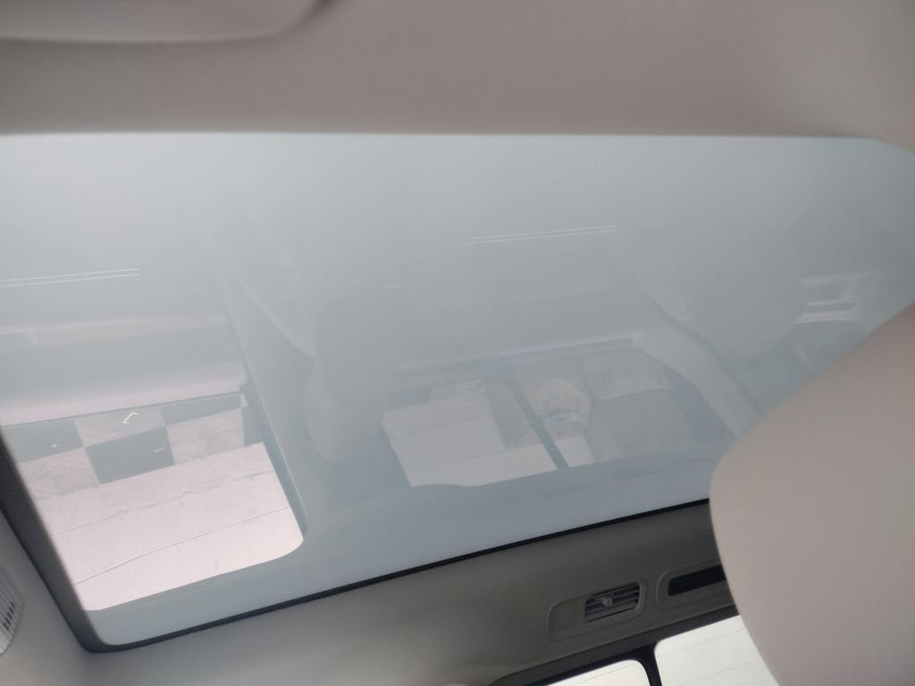 New 2025 Volkswagen ID. Buzz 1st Edition image 26