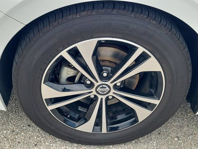 Certified 2022 Nissan Sentra SV FWD image 8