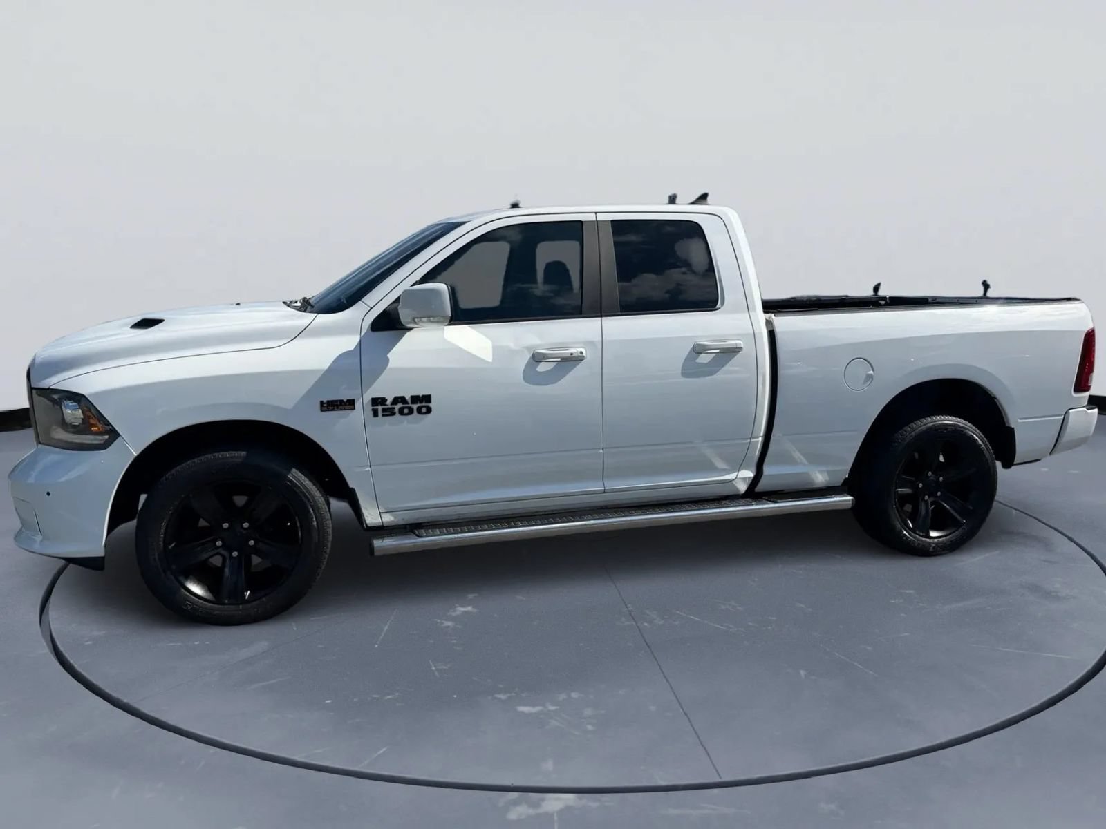 Used 2017 RAM 1500 Sport w/ Convenience Group AWD/4WD image 3