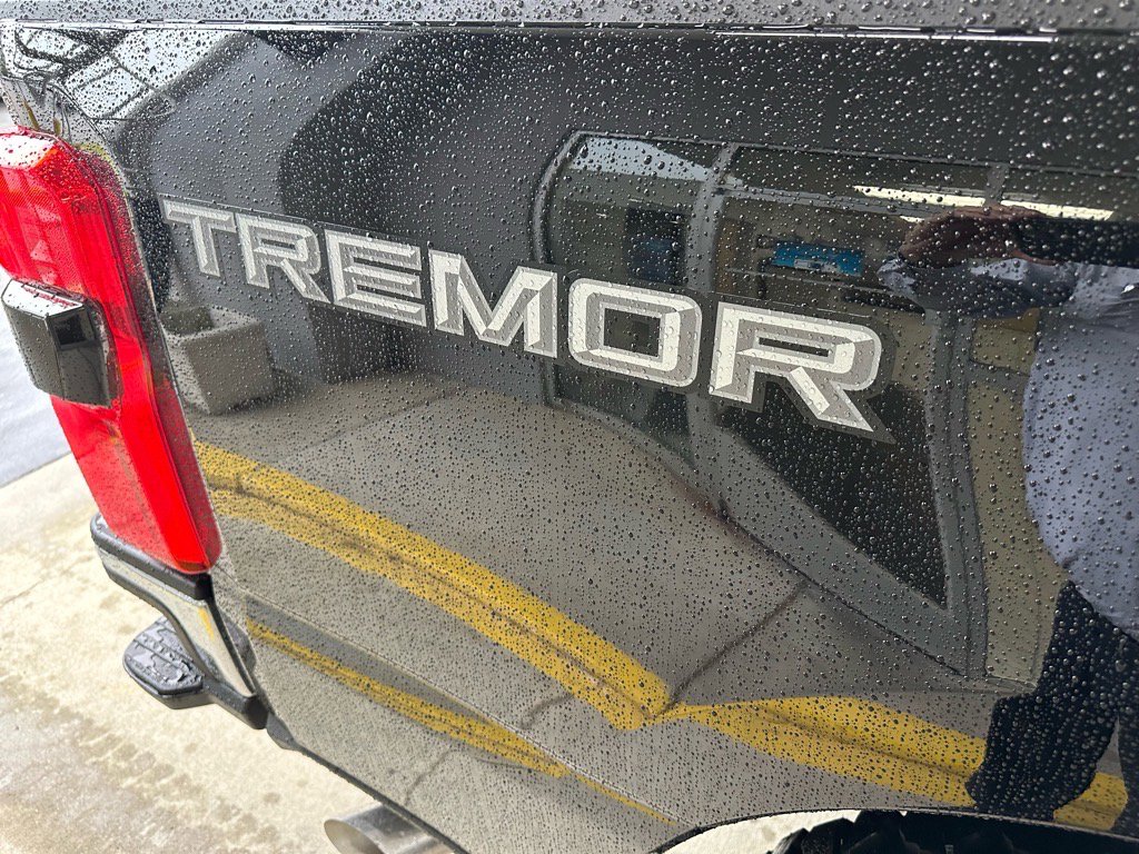 New 2026 Ford F250 Lariat w/ Tremor Off-Road Package image 13