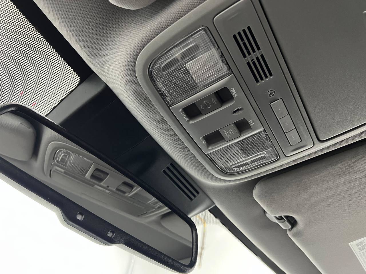 Used 2020 Honda CR-V Touring image 25