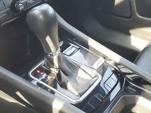 Used 2024 Jeep Compass Limited image 22