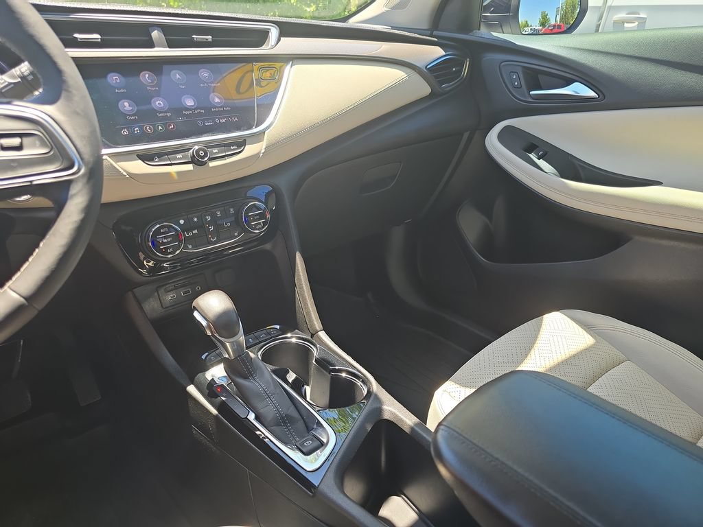 Used 2020 Buick Encore GX Essence w/ Experience Buick Package AWD/4WD image 24