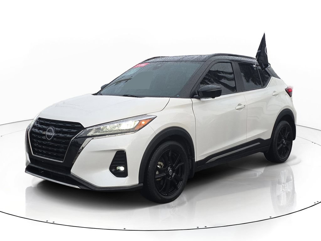 Certified 2024 Nissan Kicks SR FWD image 4