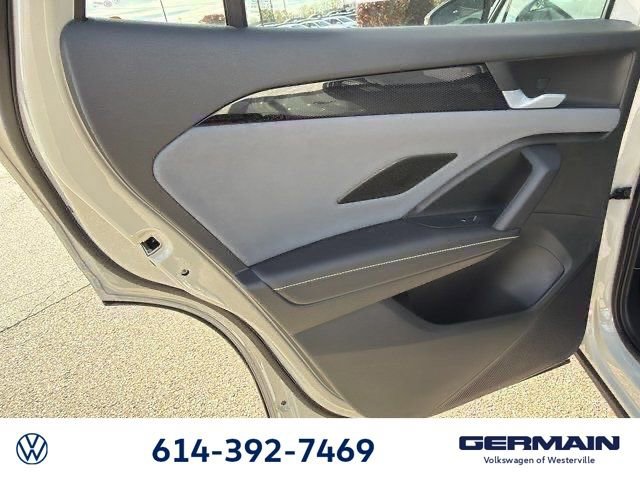 New 2026 Volkswagen Tiguan SE R-Line image 16