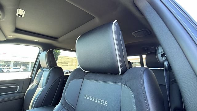 New 2026 RAM 3500 Laramie AWD/4WD image 23