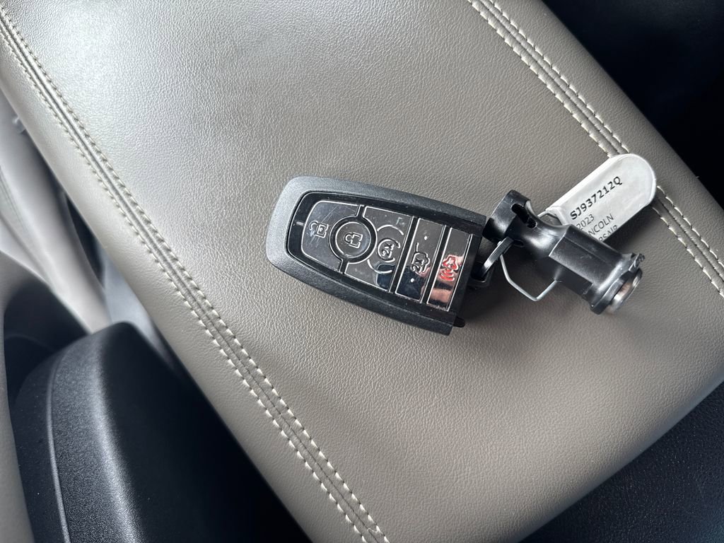 Certified 2023 Lincoln Corsair FWD image 30