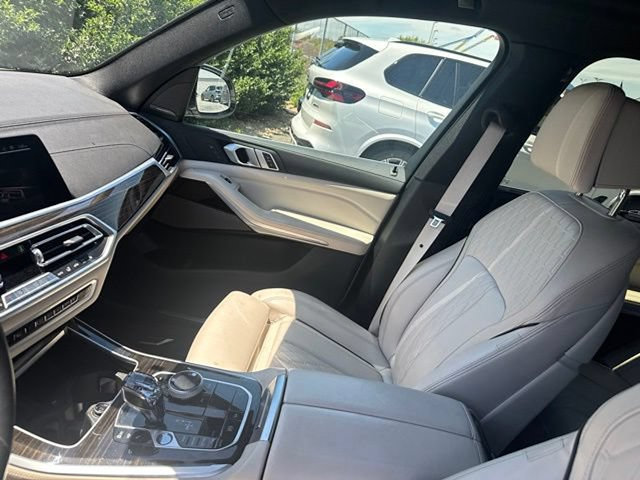 Used 2021 BMW X5 xDrive40i w/ Executive Package AWD/4WD image 21
