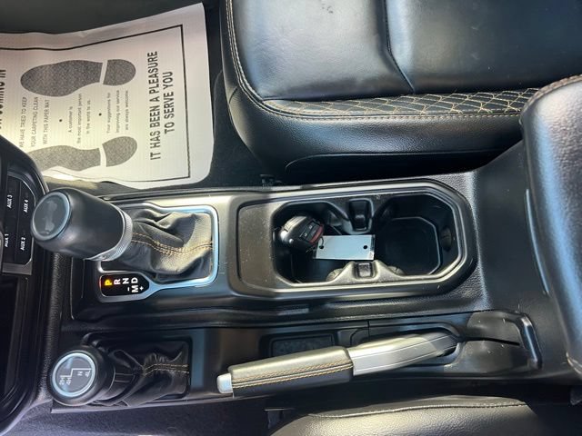 Used 2021 Jeep Wrangler Unlimited Sahara AWD/4WD image 21