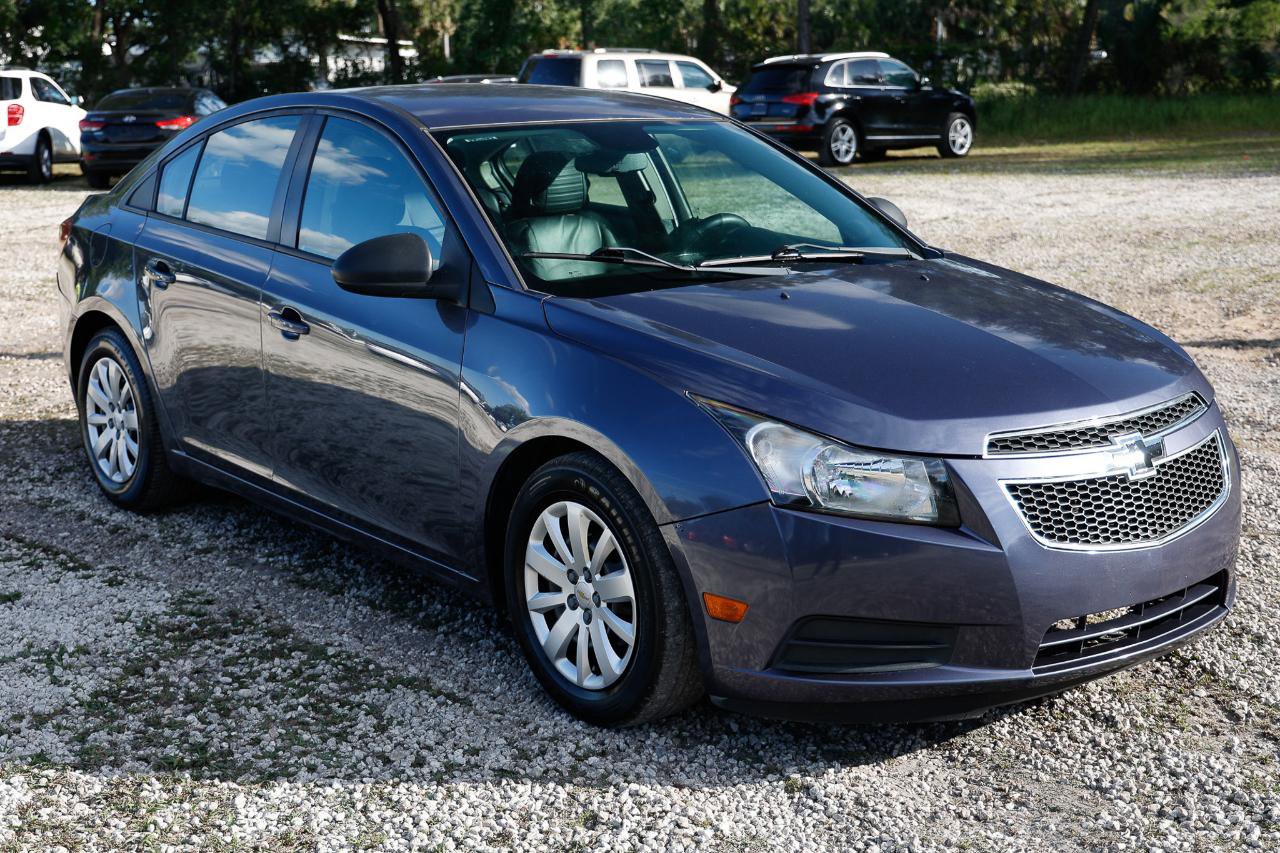 Used 2014 Chevrolet Cruze LS FWD image 15