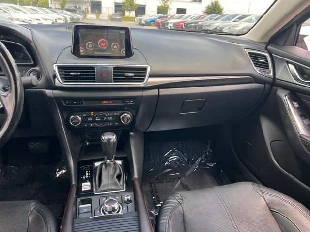 Used 2017 MAZDA MAZDA3 Grand Touring w/ Premium Equipment Package FWD image 15