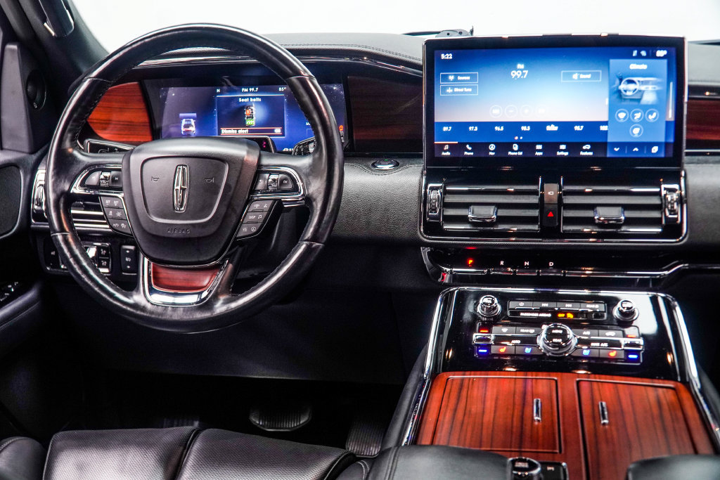 Used 2024 Lincoln Navigator Premiere AWD/4WD image 20