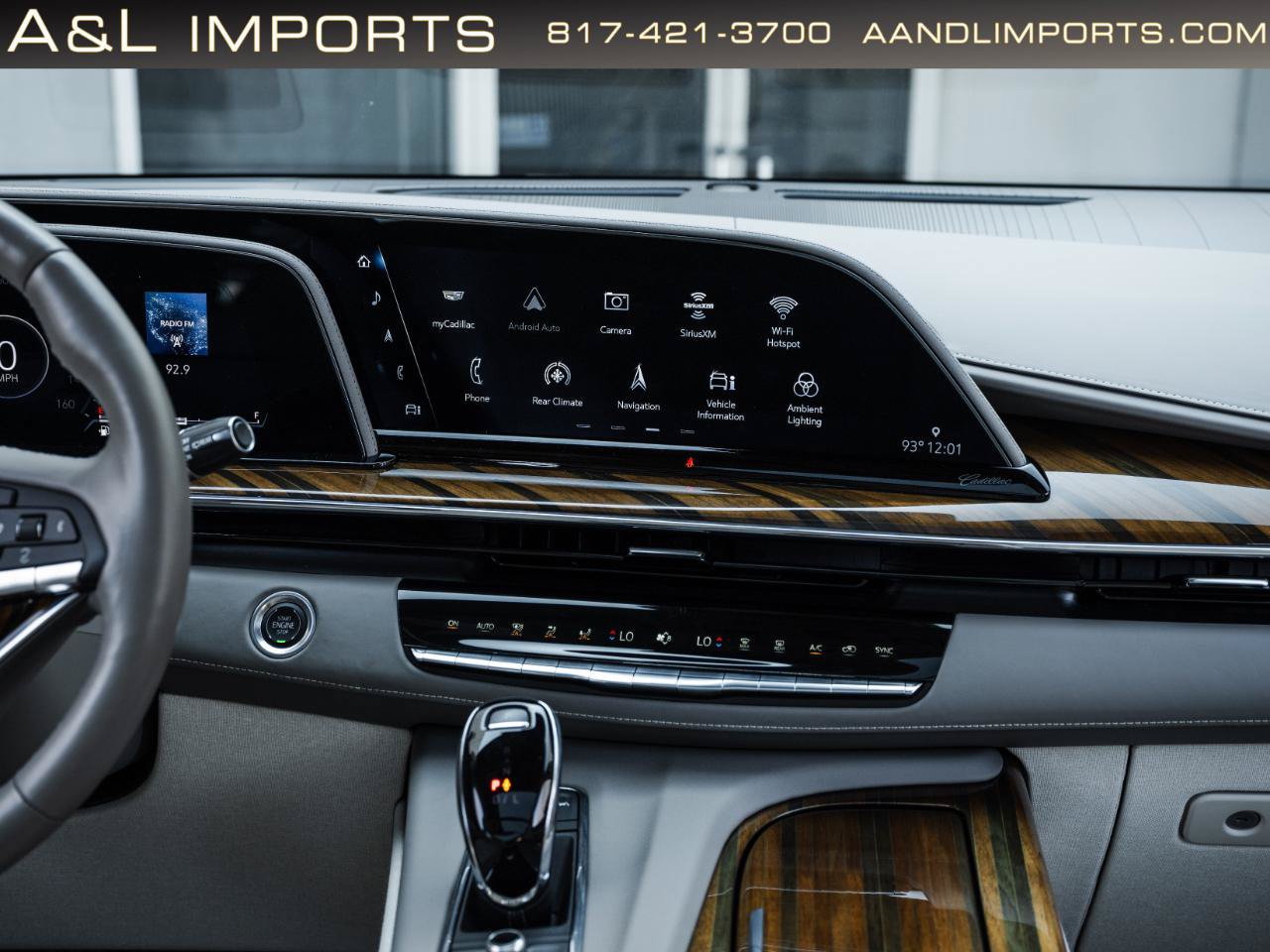 Used 2024 Cadillac Escalade Sport Platinum w/ LPO, ONYX Package AWD/4WD image 10