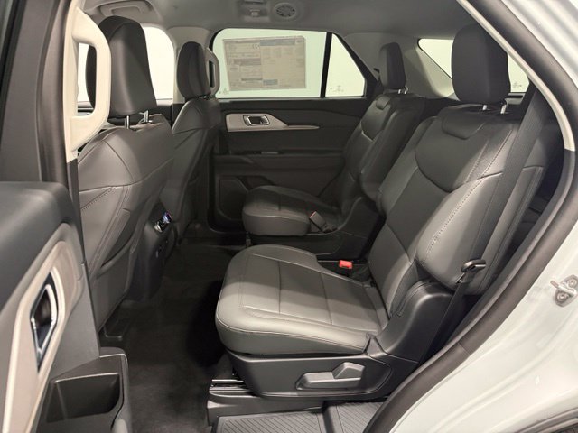 New 2026 Ford Explorer Active w/ Active Comfort Package AWD/4WD image 24