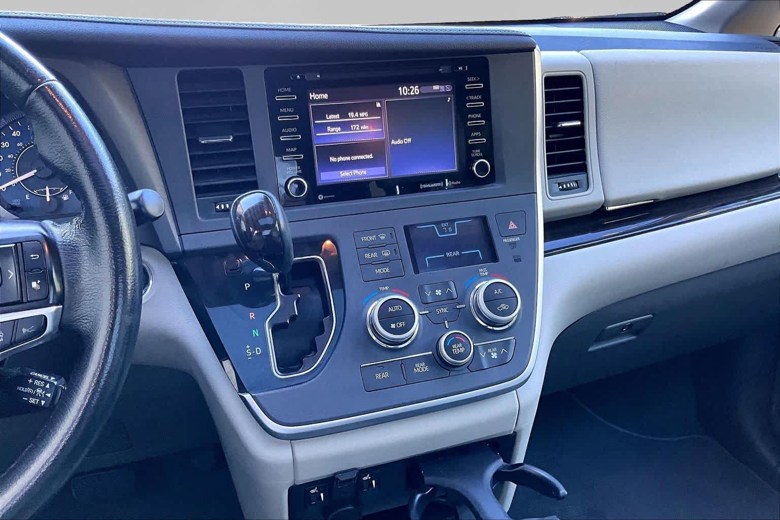 Used 2020 Toyota Sienna XLE FWD image 7