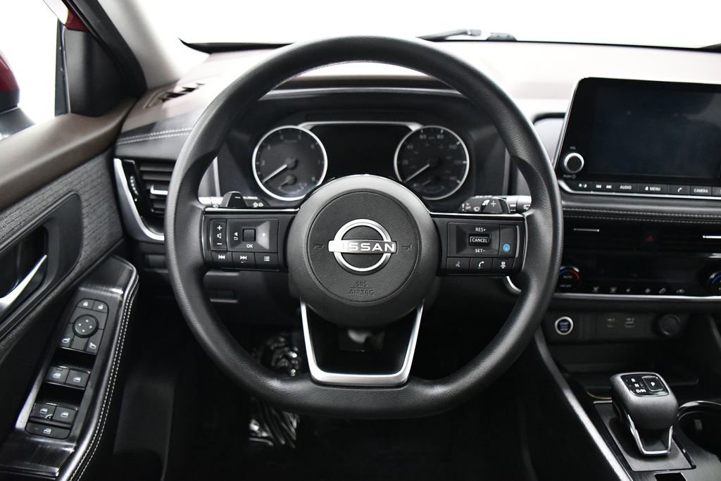 Used 2022 Nissan Rogue SV AWD/4WD image 9