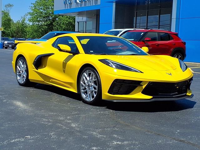 Used 2025 Chevrolet Corvette Stingray Preferred Conv w/ Z51 Performance Package RWD image 2