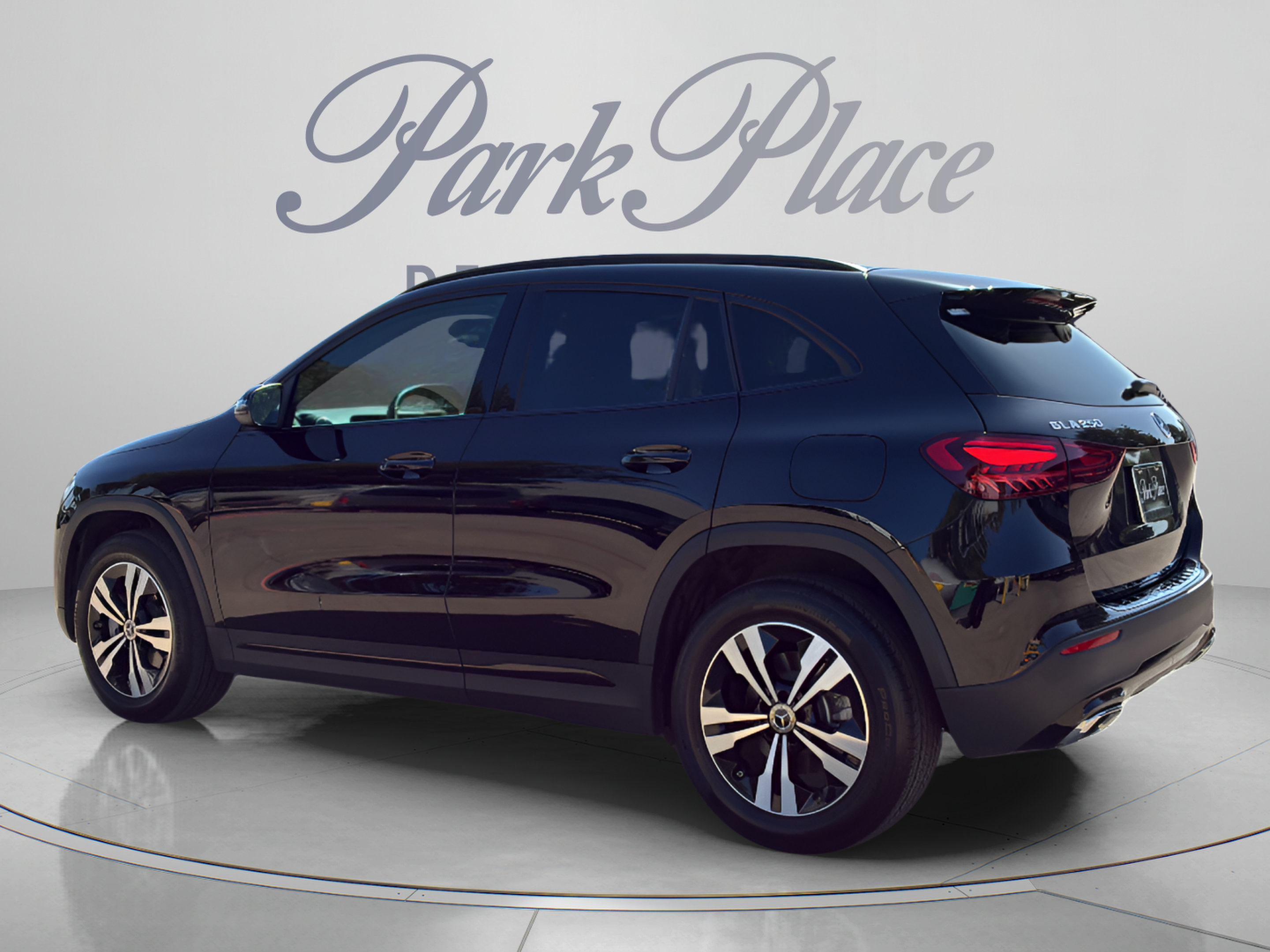 Used 2026 Mercedes-Benz GLA 250 image 3
