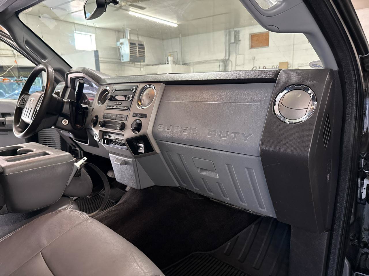 Used 2015 Ford F350 XLT w/ XLT Value Package AWD/4WD image 48
