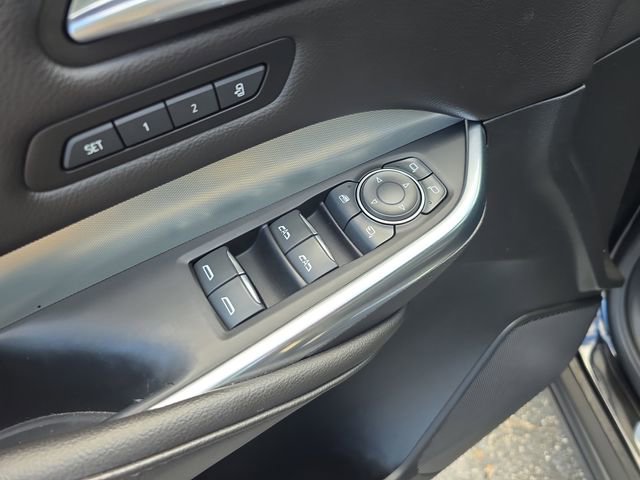 Used 2022 Cadillac XT4 Premium Luxury w/ Enhanced Visibility Package image 17