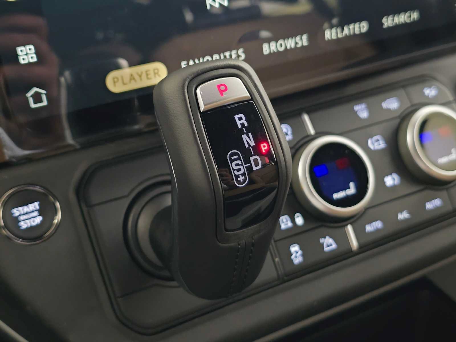 New 2026 Land Rover Defender 110 X AWD/4WD image 33