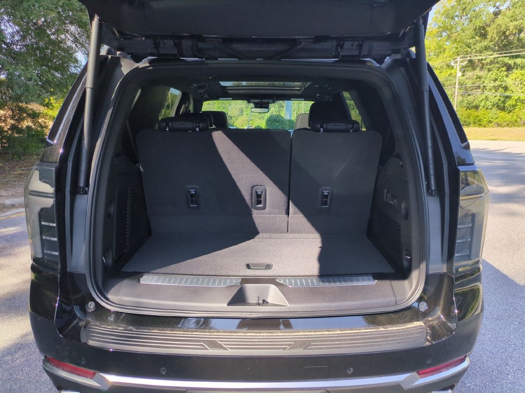 New 2026 Chevrolet Tahoe High Country AWD/4WD image 34