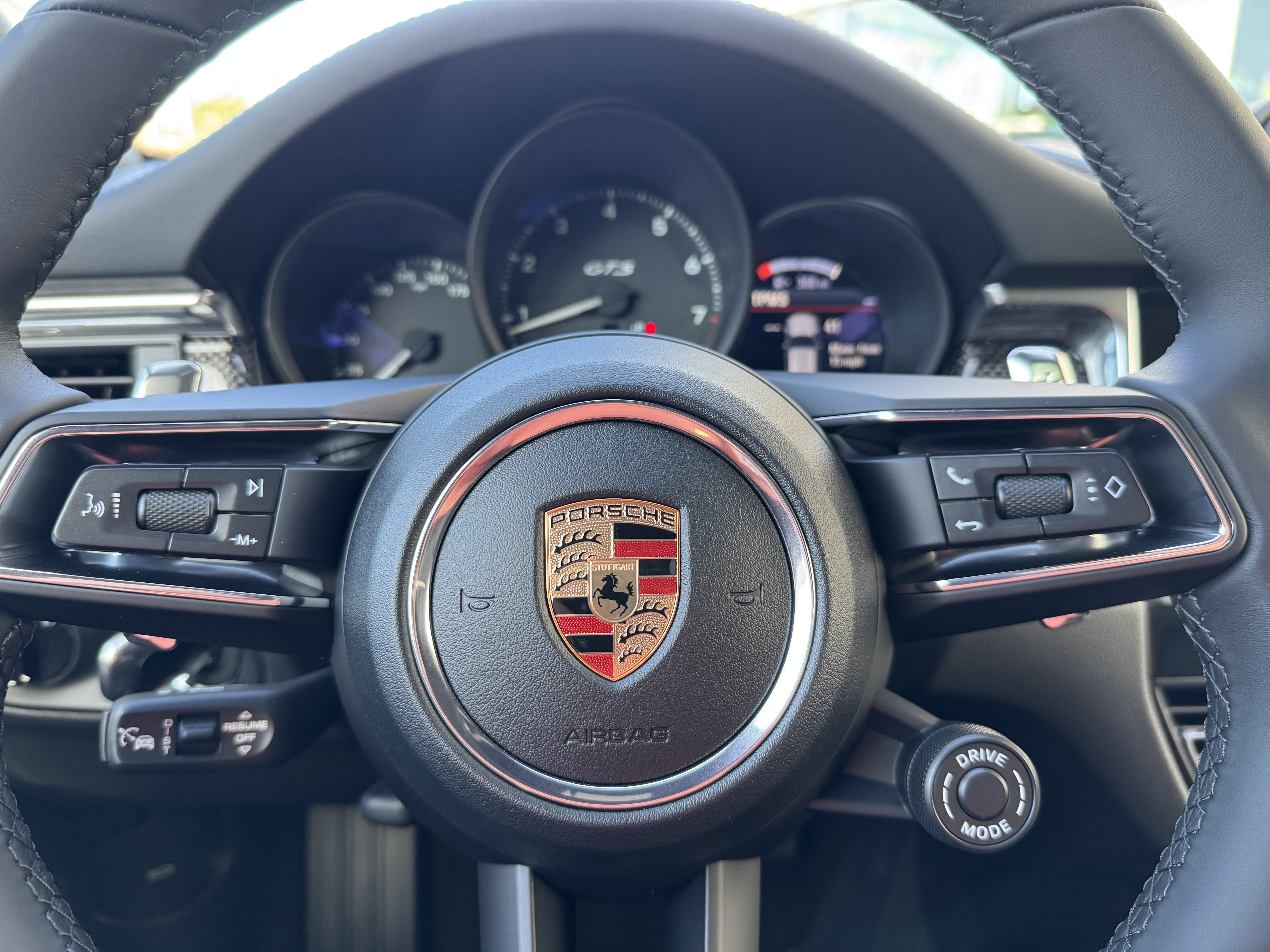 New 2026 Porsche Macan GTS image 35
