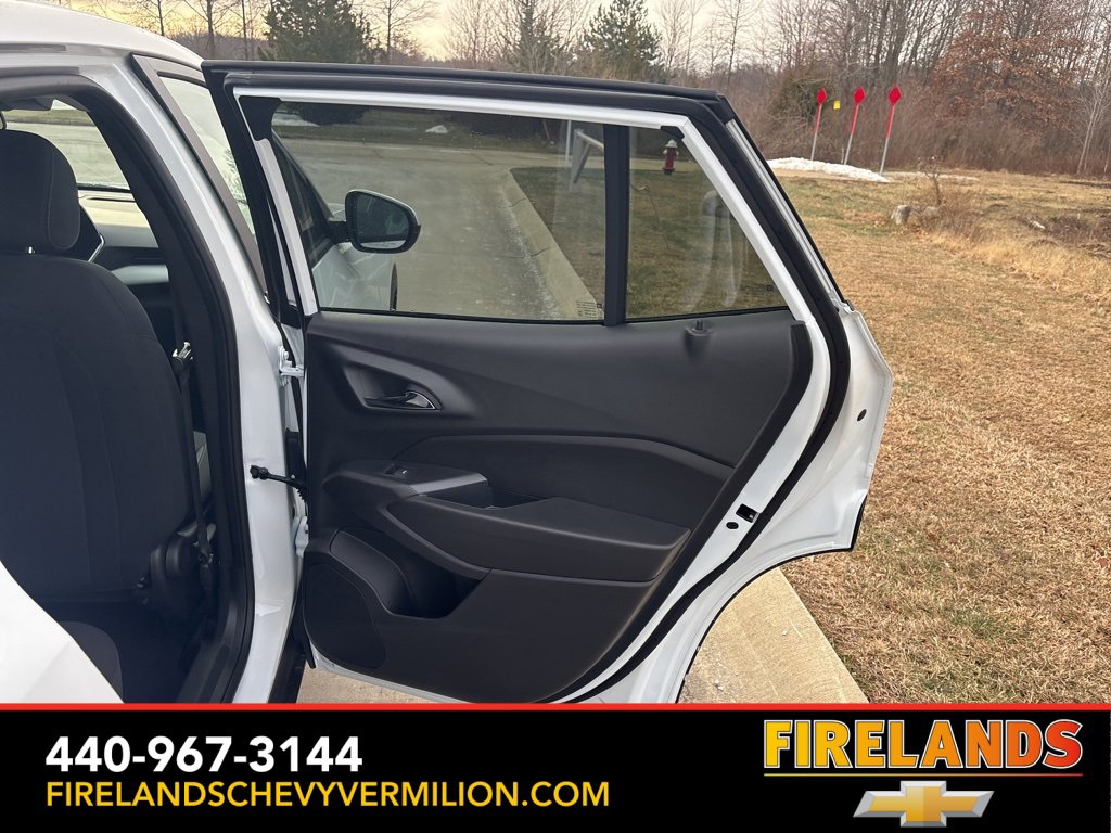 New 2026 Chevrolet Trax LS w/ LS Convenience Package image 30