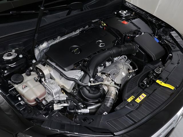 Certified 2023 Mercedes-Benz GLB 250 4MATIC image 35