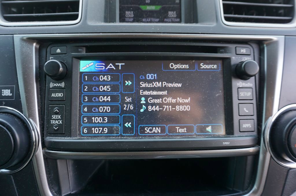 Used 2013 Toyota Highlander Limited image 10