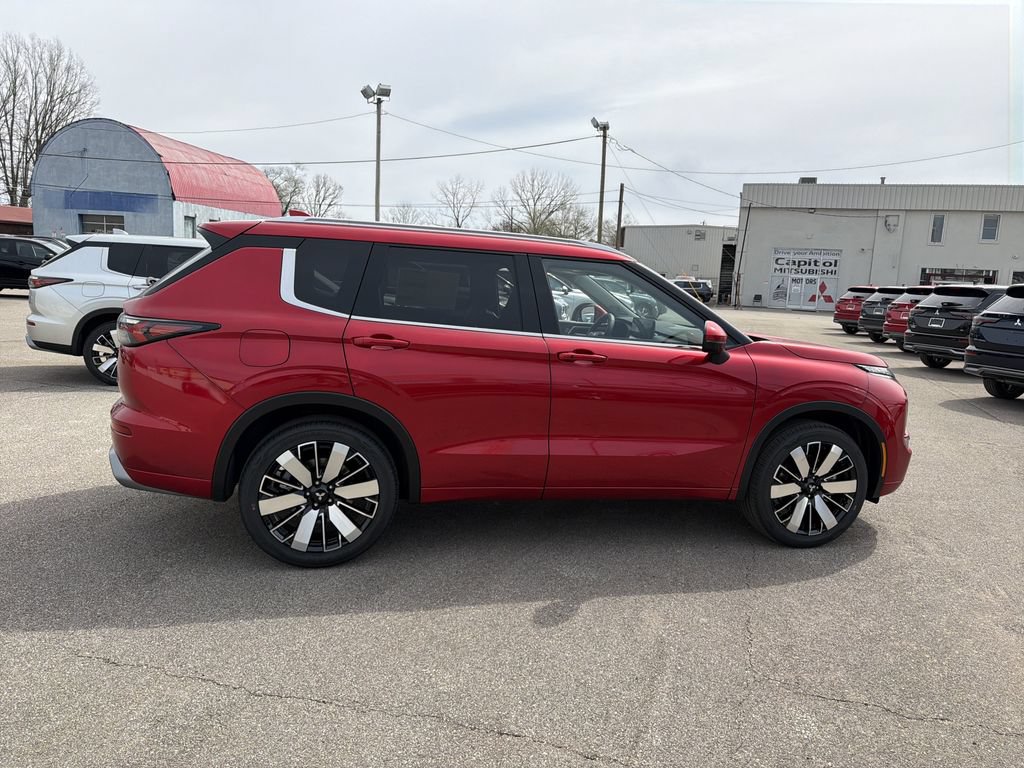 New 2026 Mitsubishi Outlander SEL AWD/4WD image 3