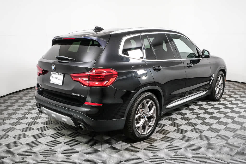 Used 2021 BMW X3 xDrive30e w/ Convenience Package image 3