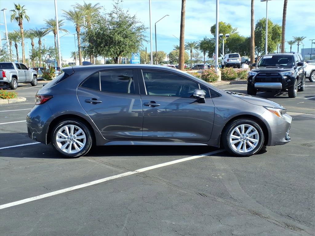 Certified 2024 Toyota Corolla SE w/ SE Package image 3